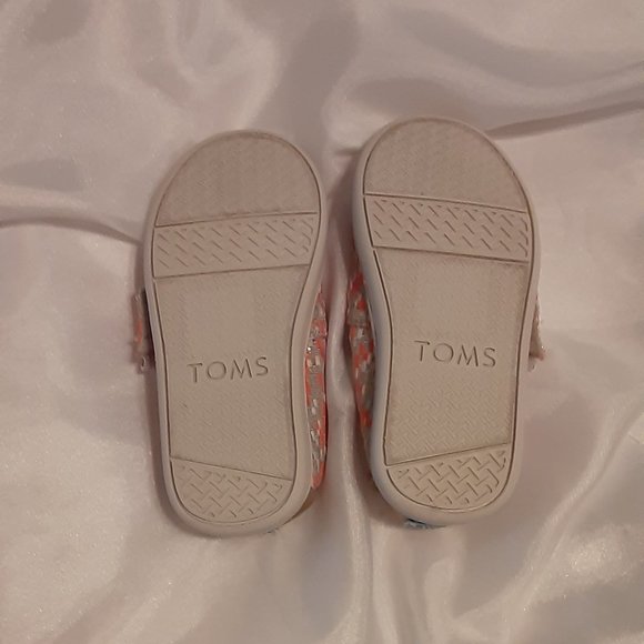 Sz T7 Toms, One for One Boutique, Girls Alpargata Slip-Ons/Flats NWOT - Picture 5 of 5